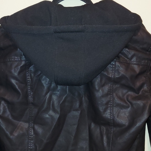 Jacket - Picture 4 of 8